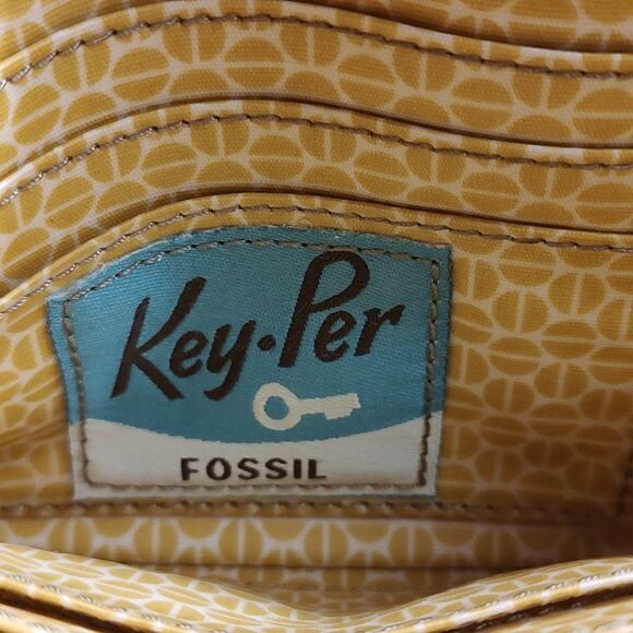 Fossil Key-Per Zipper Wristlet Vintage - Picture 8 of 13